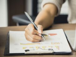 Câmara: Lei cria sociedade de garantia para pequenos negócios