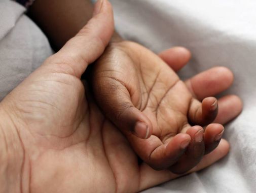Câmara – Projeto tipifica crime de preconceito contra criança ou adolescente adotado